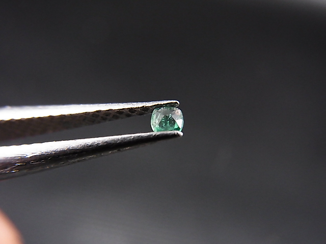 画像: パキスタン産ラズライト(天藍石)・ルース 0.03カラット