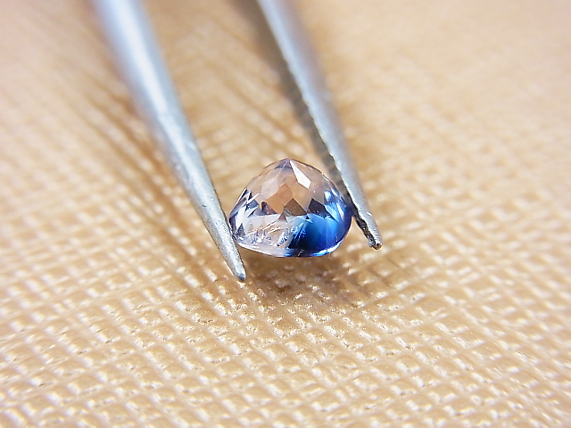 画像: ベトナムLuc Yen産サファイア・ルース（バイカラー） 0.6カラット