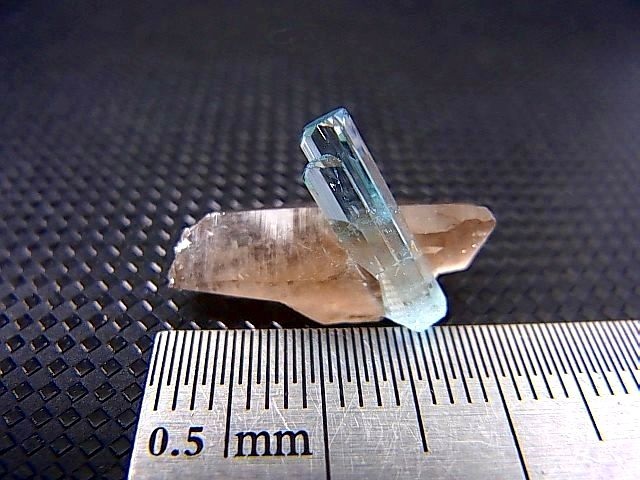 画像: ベトナム・タインホア産アクアマリン付きスモーキー水晶 1.4g