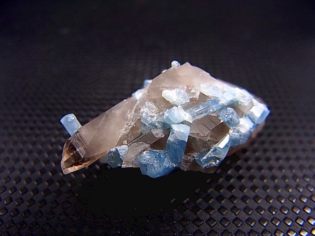 画像: ベトナム・タインホア産アクアマリン付きスモーキー水晶 6.3g