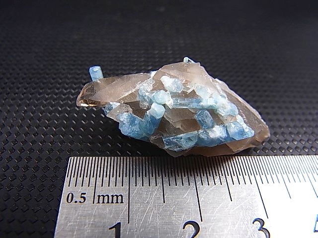 画像: ベトナム・タインホア産アクアマリン付きスモーキー水晶 6.3g