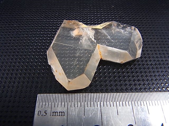 画像: マダガスカル産ジャパニーズツイン（日本式双晶水晶/ハート型） 11.7g