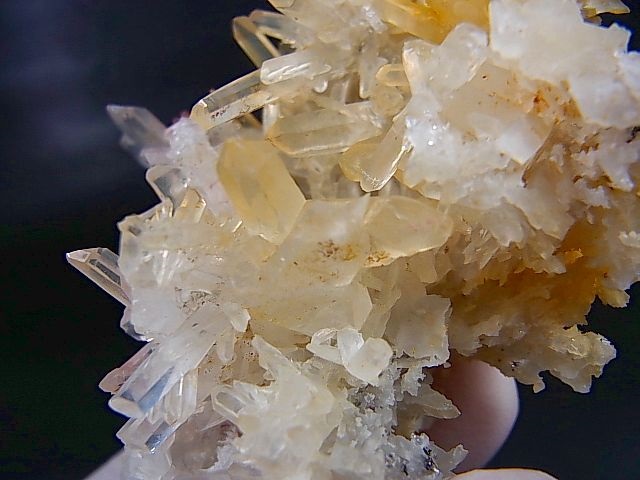 画像: メキシコ産日本式双晶水晶クラスター（V字型/ハート型） 92.9g