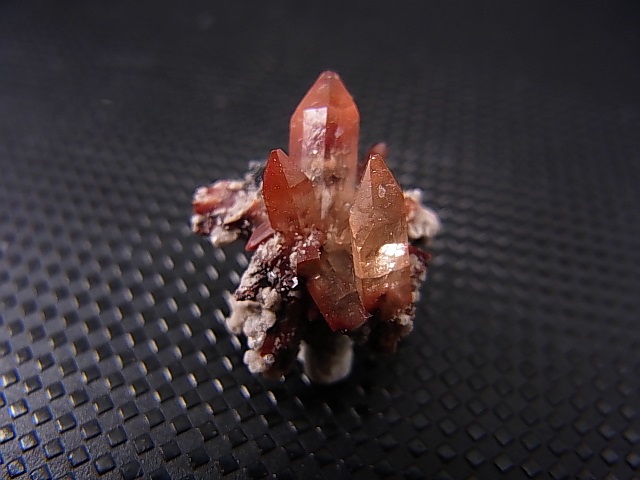 画像: メキシコ産レッドトパーズ原石（群晶） 1.8g