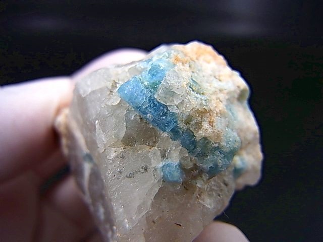 画像2: ベトナム・タインホア産アクアマリン付き水晶 57.9g