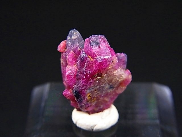 画像: ベトナムLuc Yen産シルキーサファイア原石（犬牙型/バイカラー）クラスター 10.2カラット