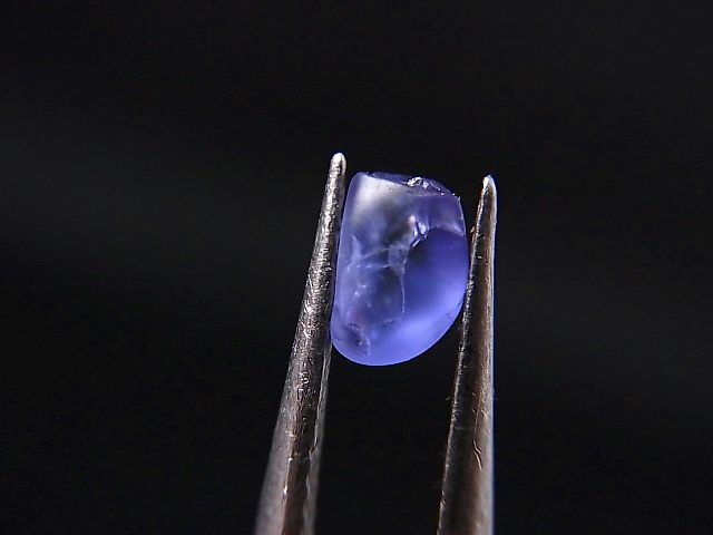 画像: ベトナムLuc Yen産コバルトスピネル原石結晶（自然研磨/蛍光/カラーチェンジ） 0.6カラット