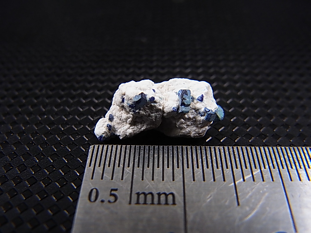 画像: 逸見石＆千代子石 0.3g