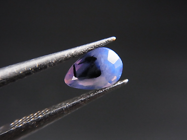 画像: ベトナムLuc Yen産シルキーサファイア・ルース（ペアシェイプ/バイカラー） 0.4カラット