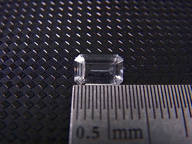 画像: ミャンマー産フェナカイト・ルース 0.6カラット