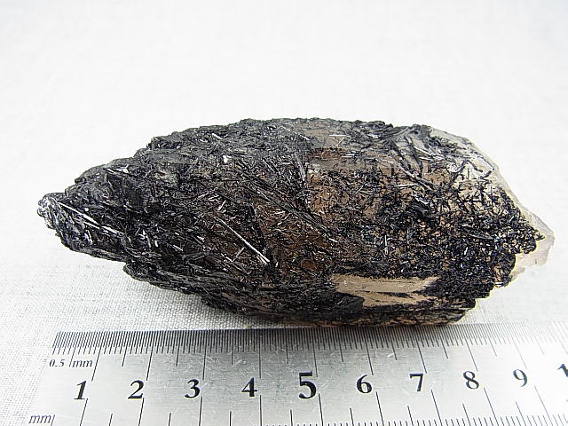 画像: ベトナム・タインホア産インターフェレンス（ブラックトルマリン浸食）カテドラル水晶 169.0g