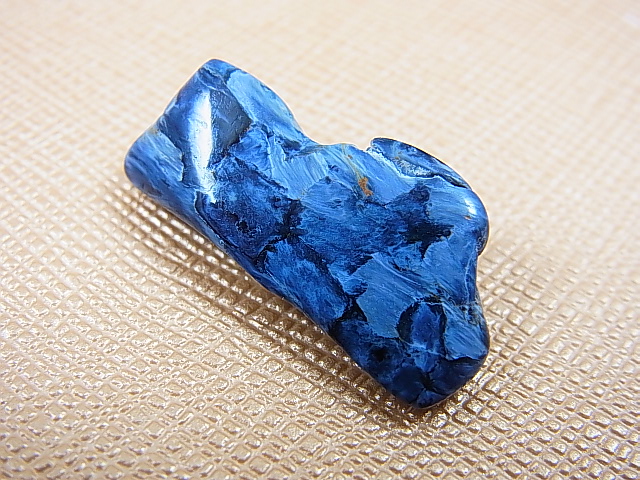 画像: ナミビア産ブルーピーターサイト研磨原石 2.1g