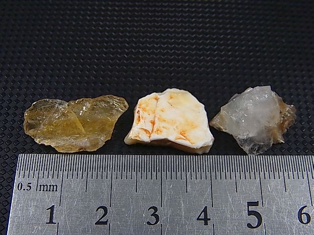 画像: Hokkaidoite北海道然別湖産蛍光オパール原石 3点セット トータル 3.6g