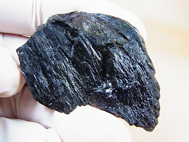 画像2: フィンランド産ヌーマイト研磨スライス（片面研磨） 16.5g