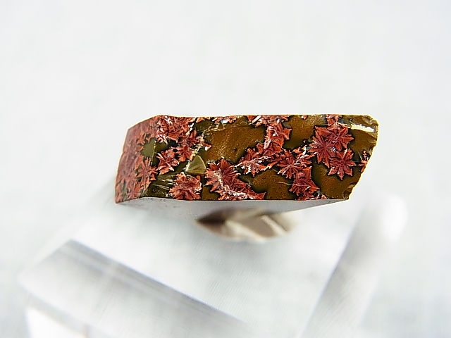 画像: 飯盛ラボストーン（IL-stone）「レアカラー：ブラッドストーン（紅葉石）」ガラス原石 13.0カラット