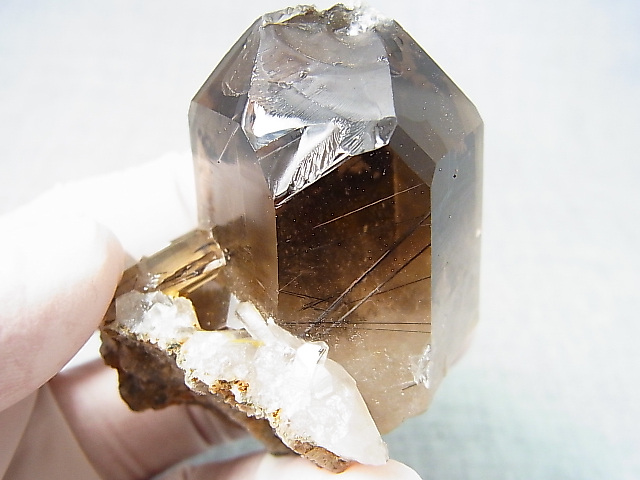 画像: ノルウェー産コッパールチル入りスモーキー水晶原石（連晶） 106.5g