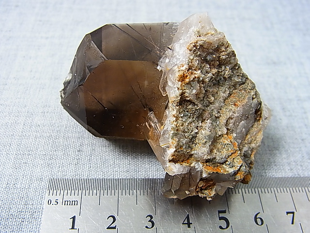 画像: ノルウェー産コッパールチル入りスモーキー水晶原石（連晶） 106.5g