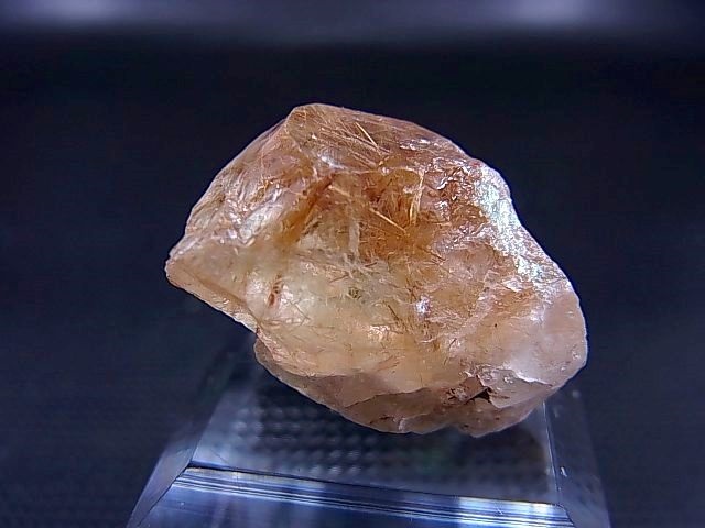 インド・マニハール産ゴールドルチルイン水晶原石 7.0g - パーフェクト