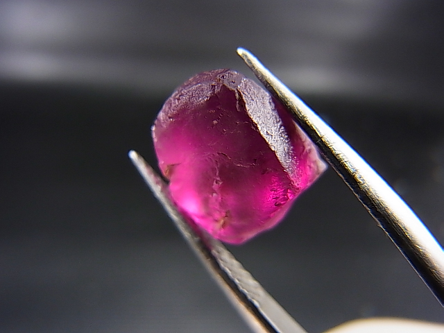 画像: タンザニア産ロードライトガーネット原石 1.2g