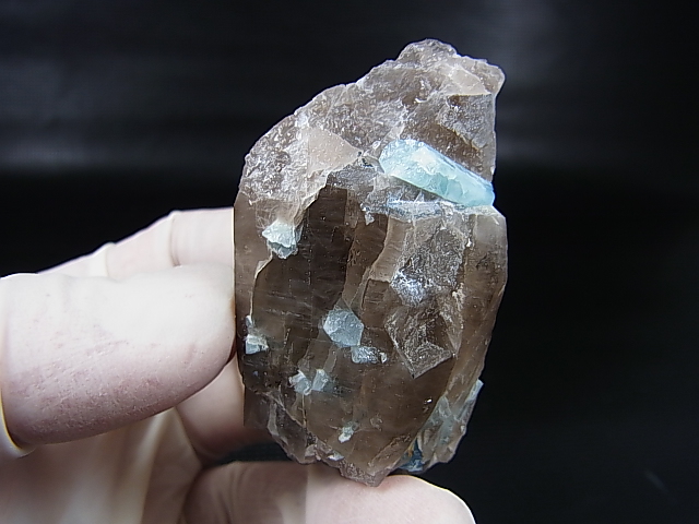 ベトナム・タインホア産アクアマリン付きスモーキー水晶 52.4g