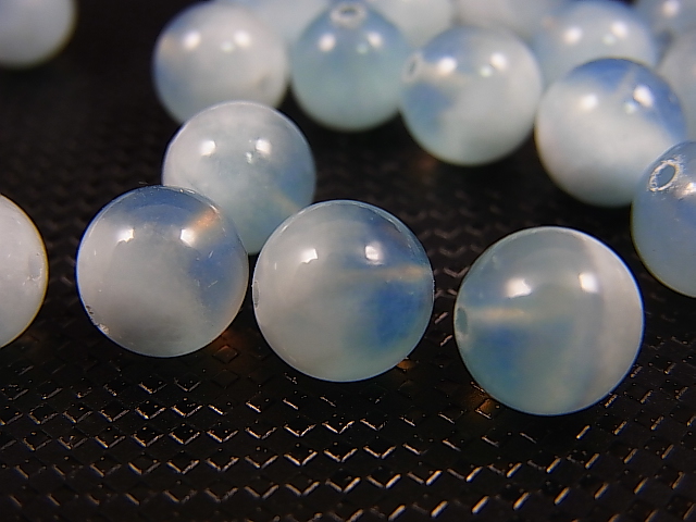 画像: ナイジェリア産バイカラーアクアマリン粒売りビーズ(ソーティング済み) 8mm平均