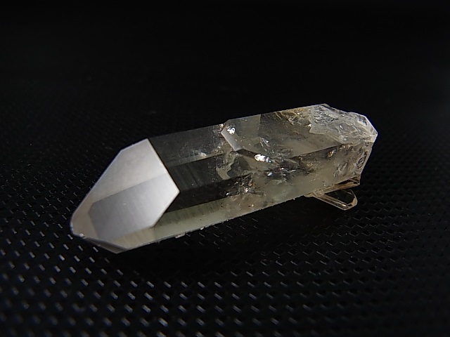 画像: スウェーデン・イェムトランド産ウォータークリア水晶ポイント 9.5g