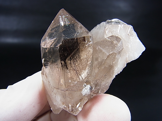 インド・マニハール産ウォータークリアライトスモーキー水晶（連勝