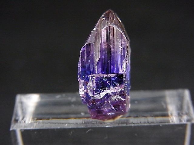 画像1: ジェムクオリティ：タンザナイト原石（多色性） 10.6カラット