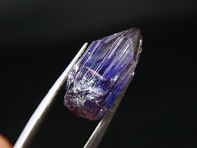 画像: ジェムクオリティ：タンザナイト原石（多色性） 10.6カラット