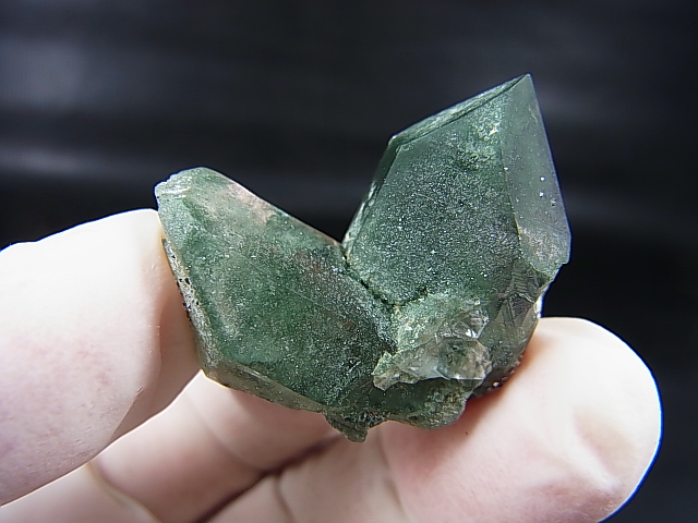 画像: インド・マニハール産クリア水晶（連晶/ゴールドルチル＆クローライト入り） 14.3g