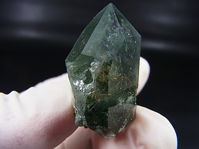 画像: インド・マニハール産クリア水晶（連晶/ゴールドルチル＆クローライト入り） 14.3g