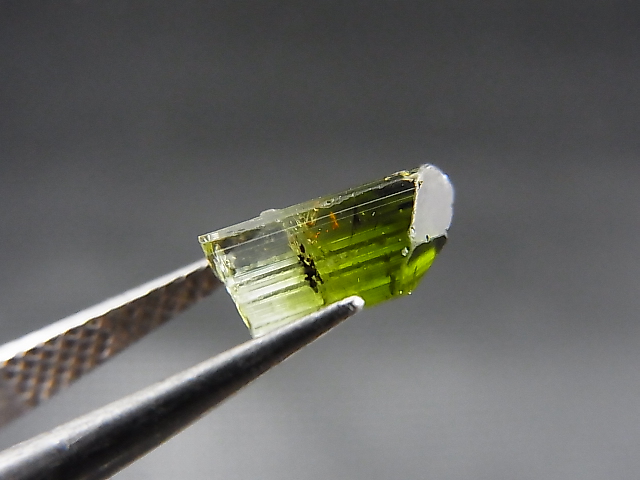 画像: コンゴ産バイカラートルマリン原石（グリーン/カラーレス） 1.3カラット