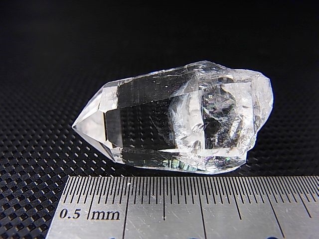 画像: ペーニャブランカ産コロンビアン・レムリアンシード水晶ポイント（レインボー入り） 9.9g