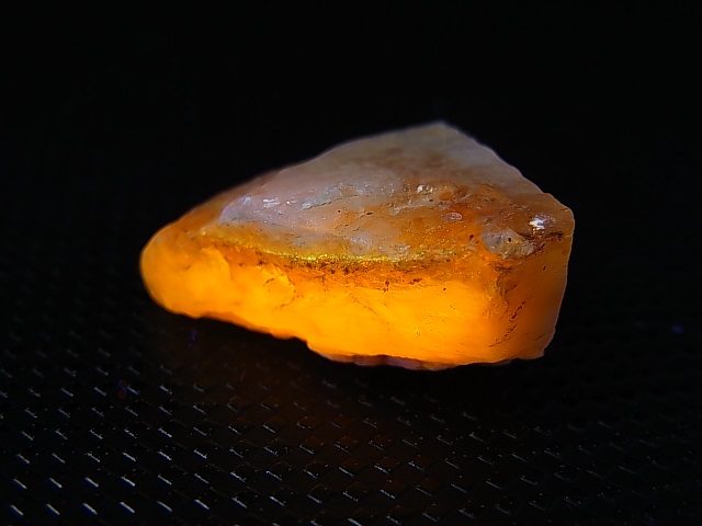 北海道石　然別オパール　蛍光オパール171g 北海道石 然別オパール 蛍光オパール171g 2419123526.jpg