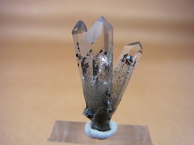 画像: ノルウェー産水晶ポイント（アクチノライト/ヘマタイト入り/連晶） 4.1g