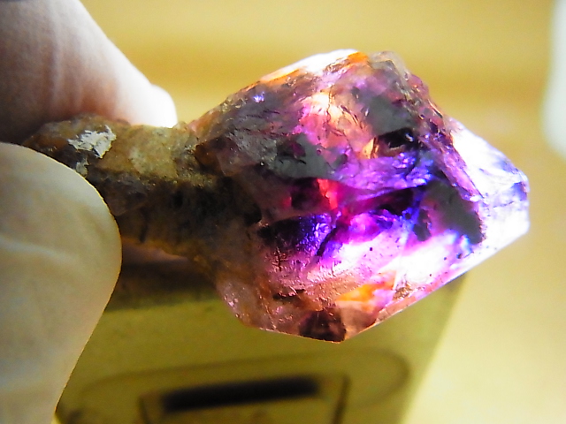 画像: タンザニア・モンドヴィレッジ産エレスチャルアメジスト原石 13.7g