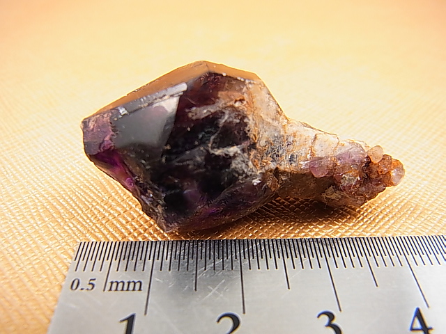 画像: タンザニア・モンドヴィレッジ産エレスチャルアメジスト原石 13.7g