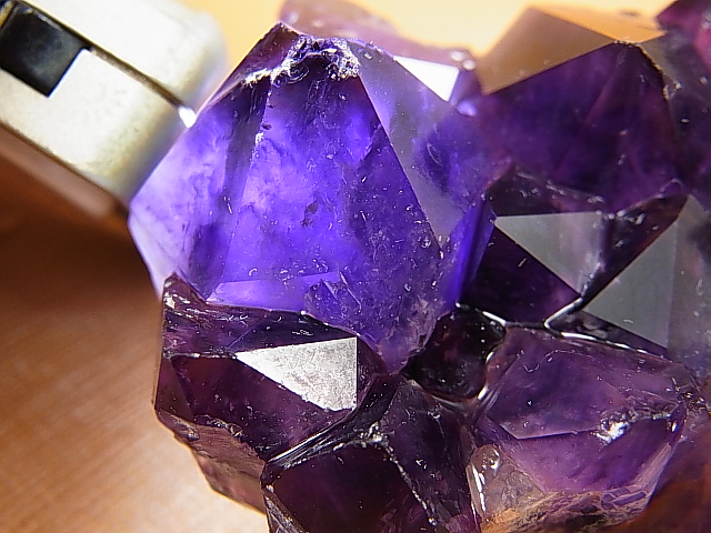 画像: コンゴ産カラーシフト/ディープカラーアメジストクラスター 219.7g