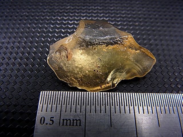 画像: ジュエリー品質：リビアングラス原石 2.5g