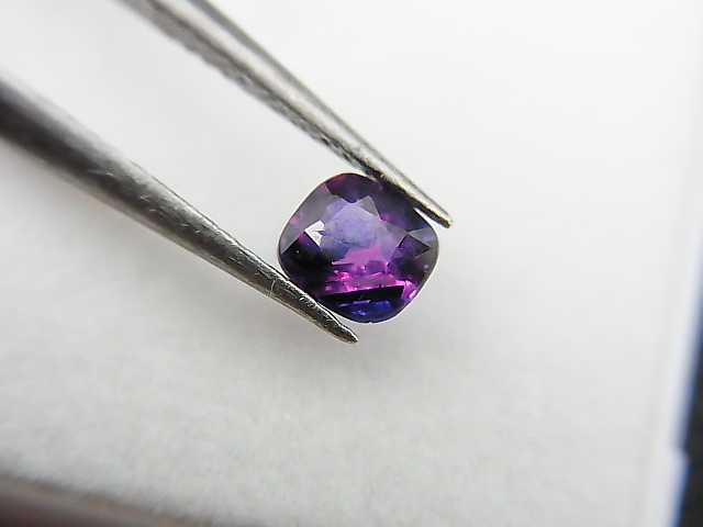 画像: ベトナムLuc Yen産シルキーサファイア・ルース（バイカラー） 0.5カラット