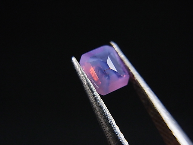 画像: ベトナムLuc Yen産シルキーサファイア・ルース（バイカラー） 0.4カラット