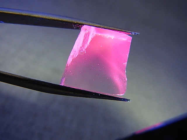 画像: 飯盛ラボストーン（IL-stone）「ガンマジルコン」ガラス原石 5.1カラット