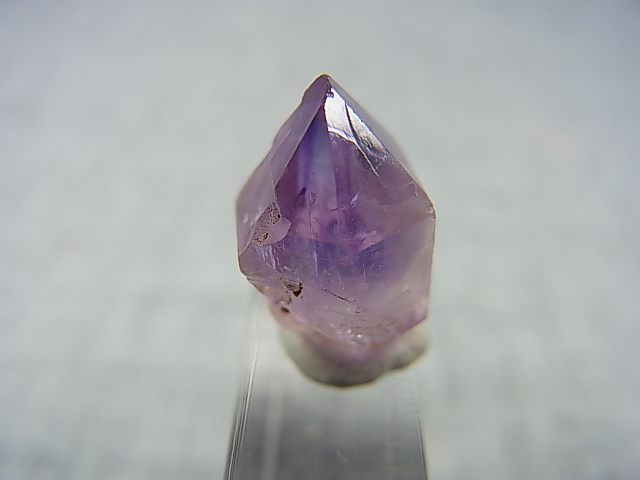 画像: ミャンマー・モゴック産ラベンダーアメジスト原石 1.5g