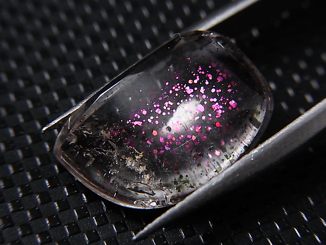 画像: ピンクファイヤー（ティンカーベル）クオーツ研磨タンブル 9.9カラット