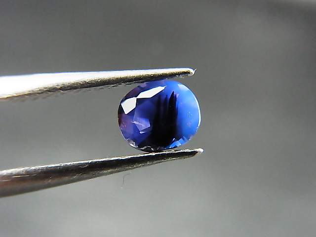 画像: ベトナムLuc Yen産シルキーサファイア・ルース（バイカラー） 0.5カラット