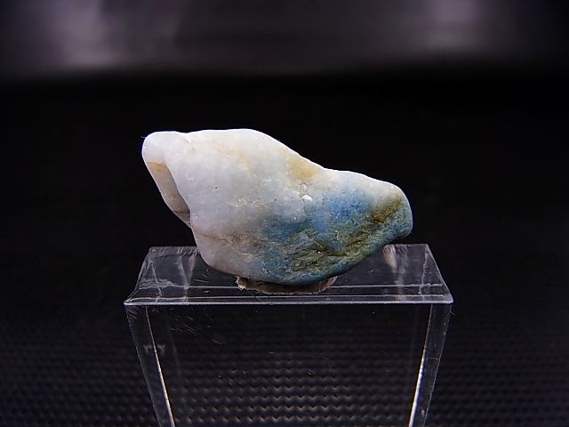 画像1: 糸魚川入りコン沢産青ひすい原石 2.9g