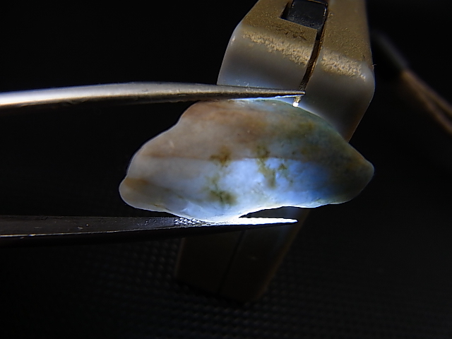 画像: 糸魚川入りコン沢産青ひすい原石 2.9g