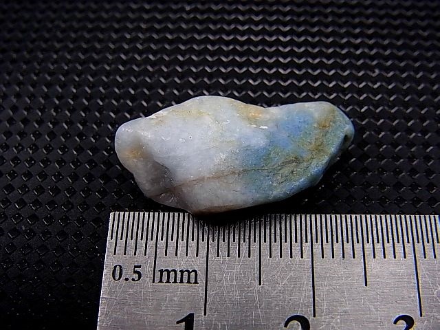 画像: 糸魚川入りコン沢産青ひすい原石 2.9g