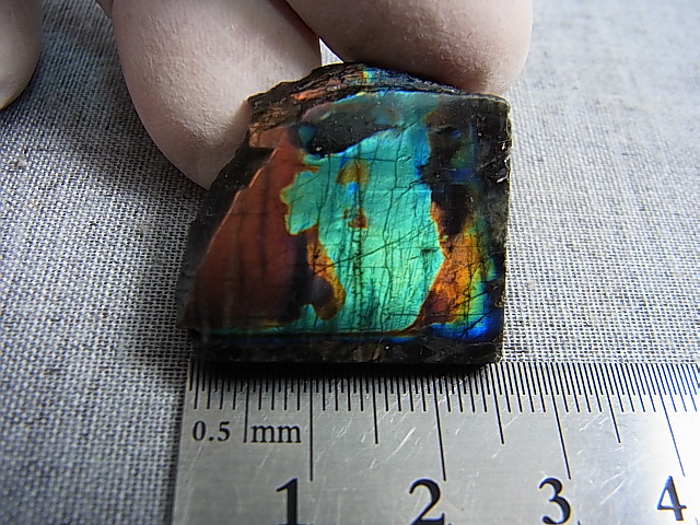 画像: フィンランド・ユレマー産スペクトロライト（ヴィオラミックス＆グリーン）研磨スライス 8.1g