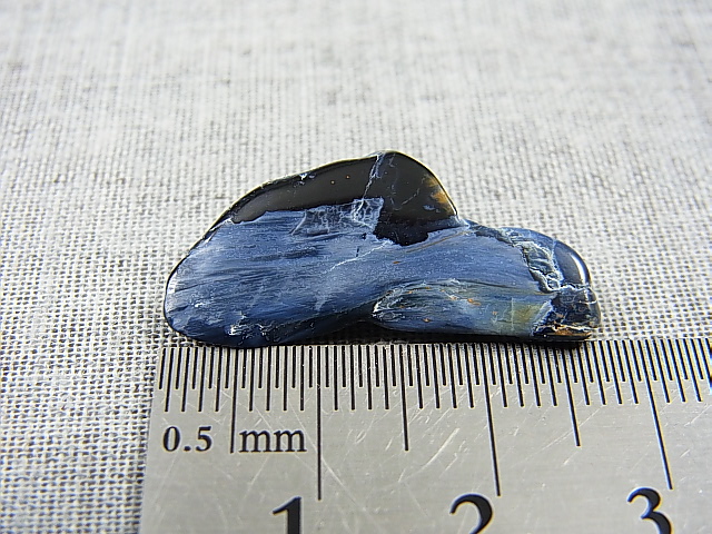 画像: ナミビア産ブルーピーターサイト研磨原石 1.9g